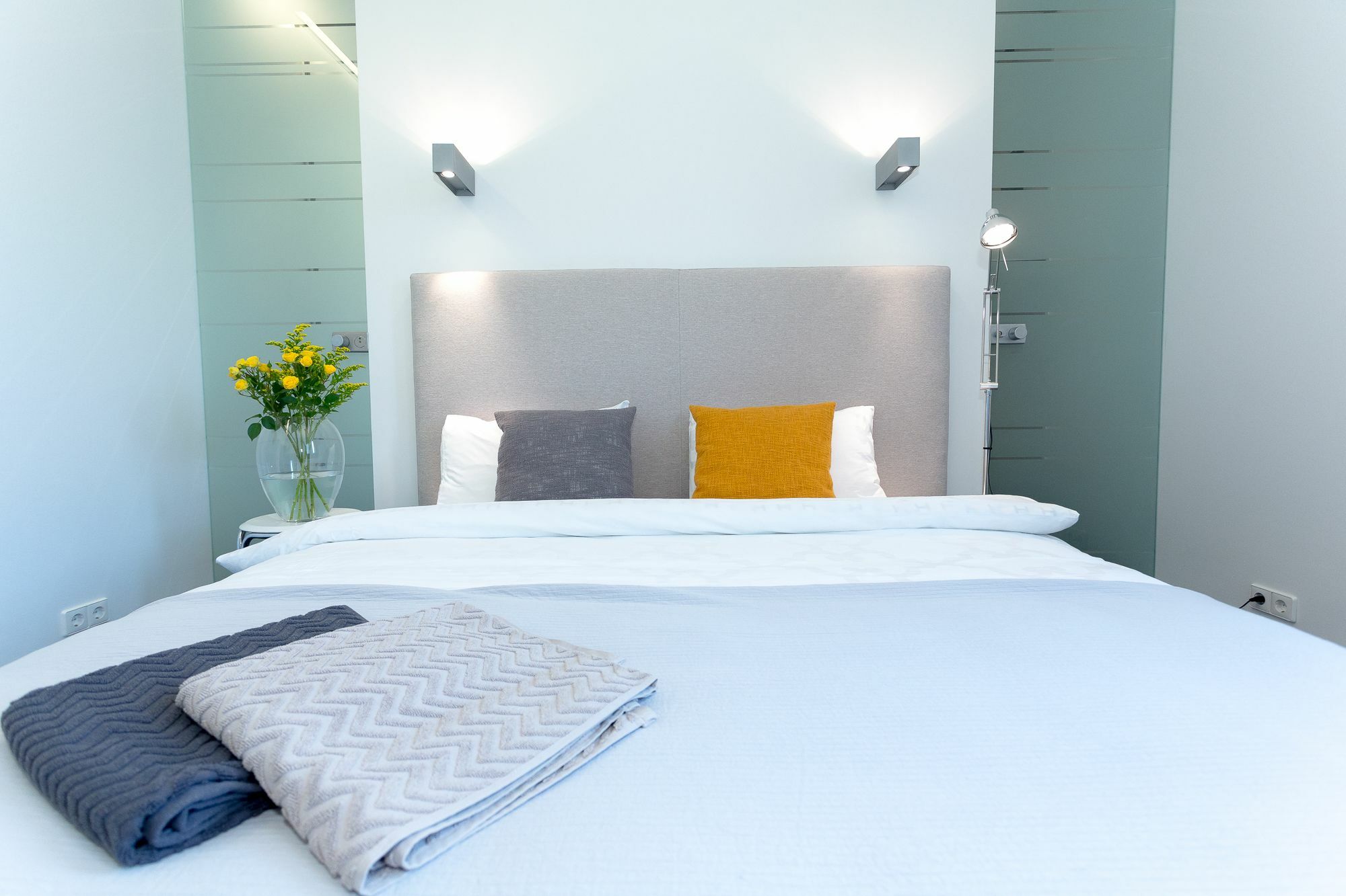 Vilnius Apartments & Suites - Gedimino Avenue Экстерьер фото