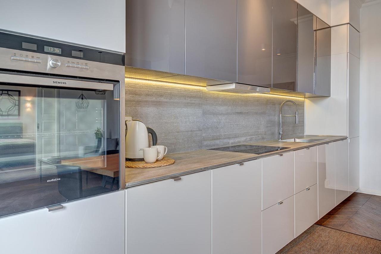 Vilnius Apartments & Suites - Gedimino Avenue Экстерьер фото
