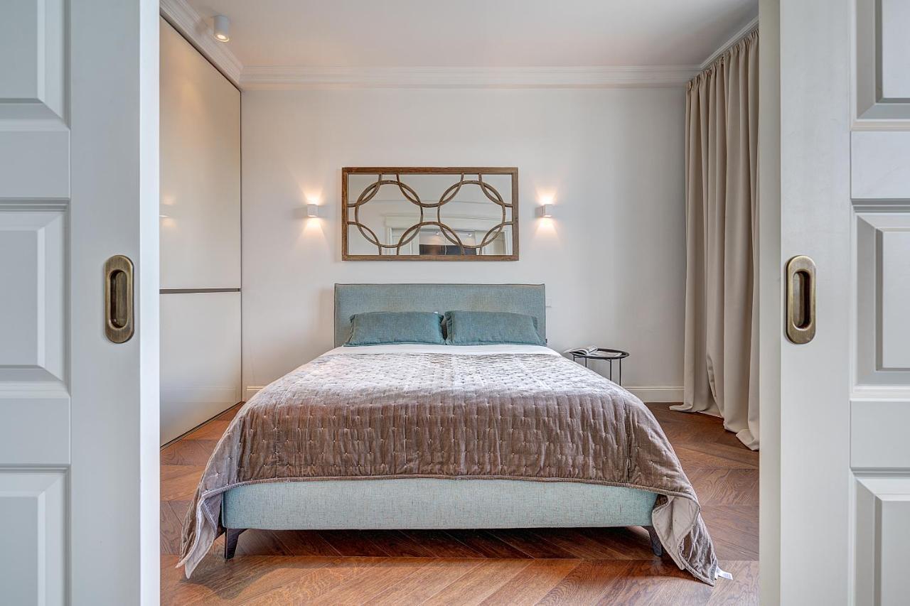 Vilnius Apartments & Suites - Gedimino Avenue Экстерьер фото